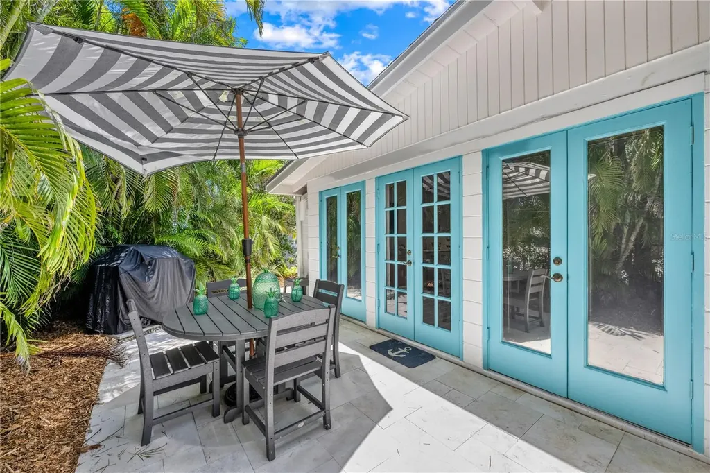 3360 Higel Avenue Sarasota FL 34242