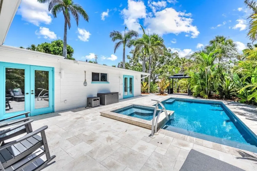 3360 Higel Avenue Sarasota FL 34242