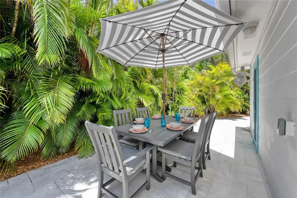3360 Higel Avenue Sarasota FL 34242