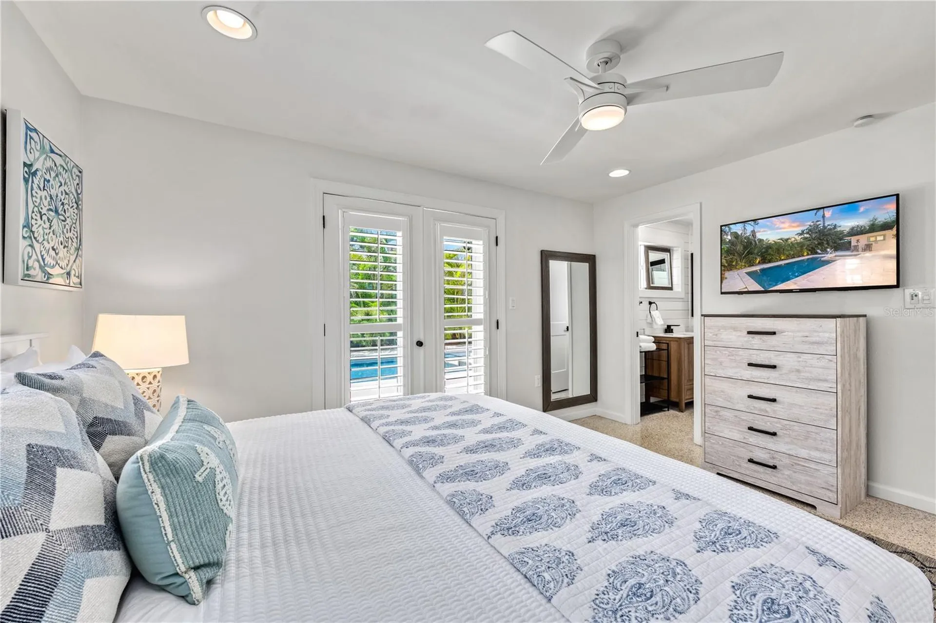 3360 Higel Avenue Sarasota FL 34242