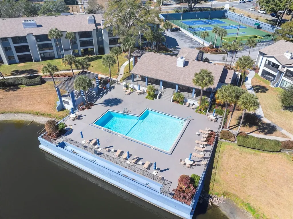 5 Escondido Circle Altamonte Springs FL 32701