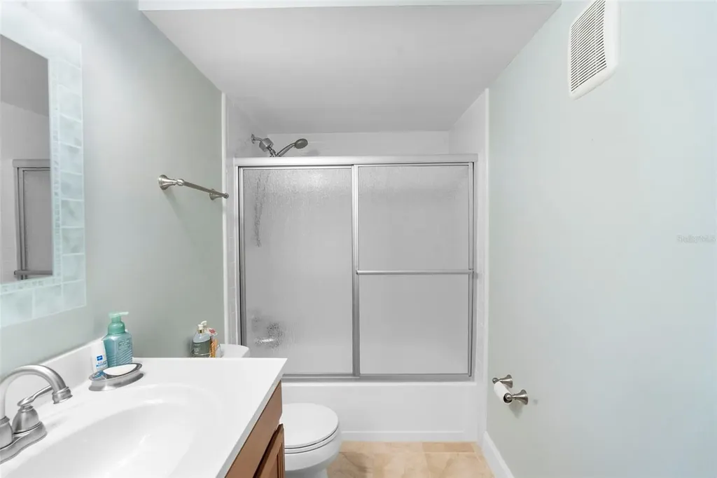 5 Escondido Circle Altamonte Springs FL 32701