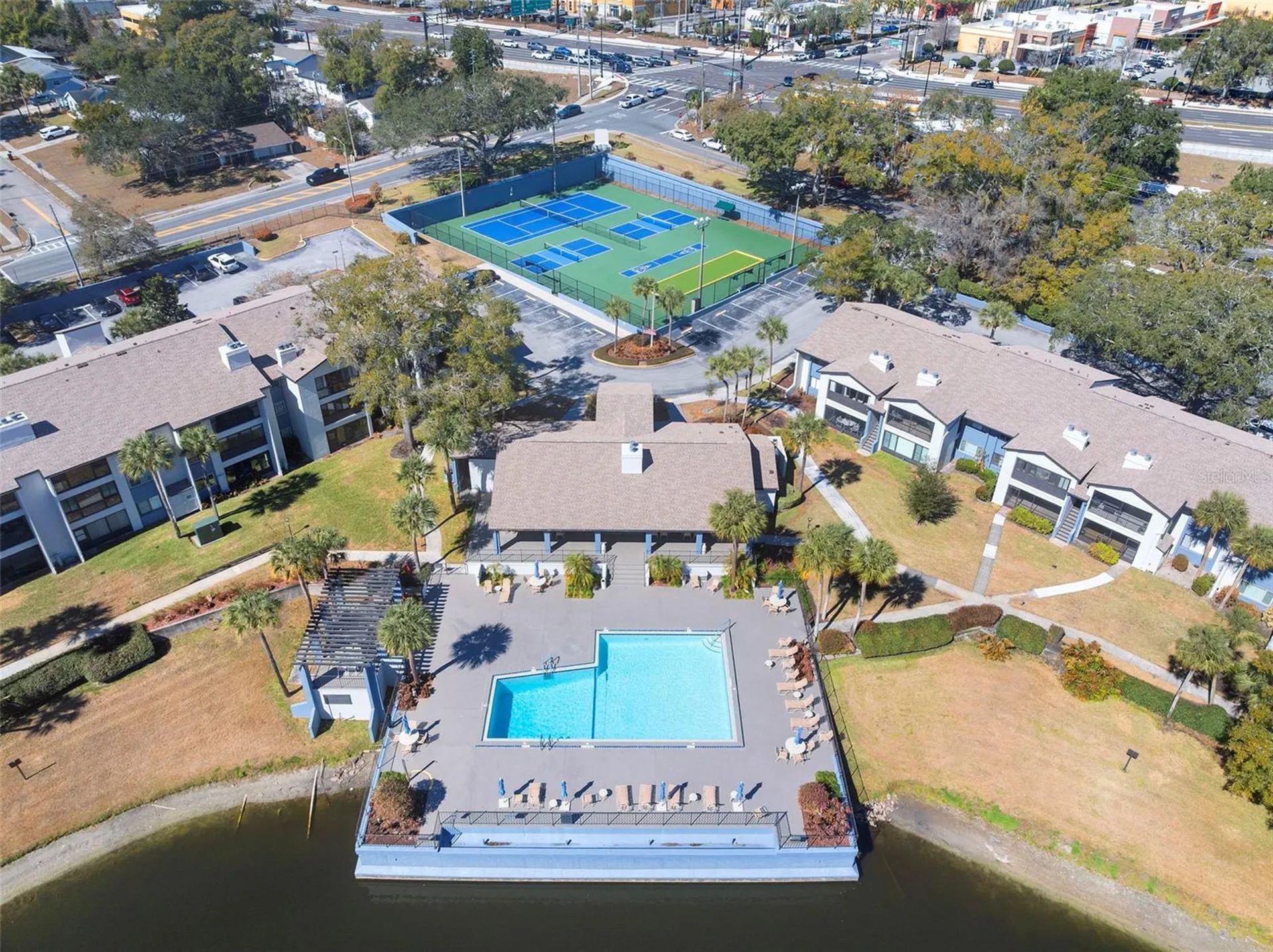5 Escondido Circle Altamonte Springs FL 32701