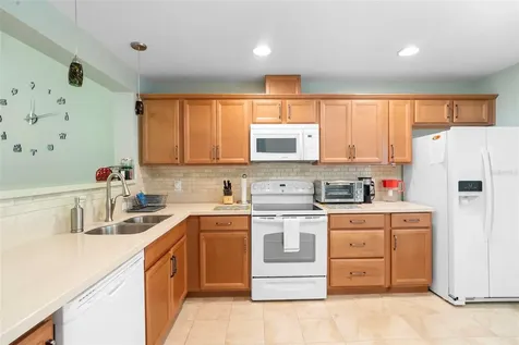 5 Escondido Circle Altamonte Springs FL 32701