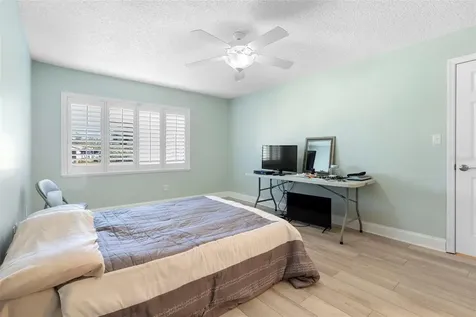5 Escondido Circle Altamonte Springs FL 32701