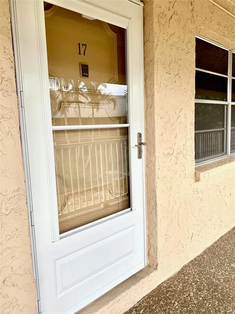 10032 65th Avenue N St Petersburg FL 33708