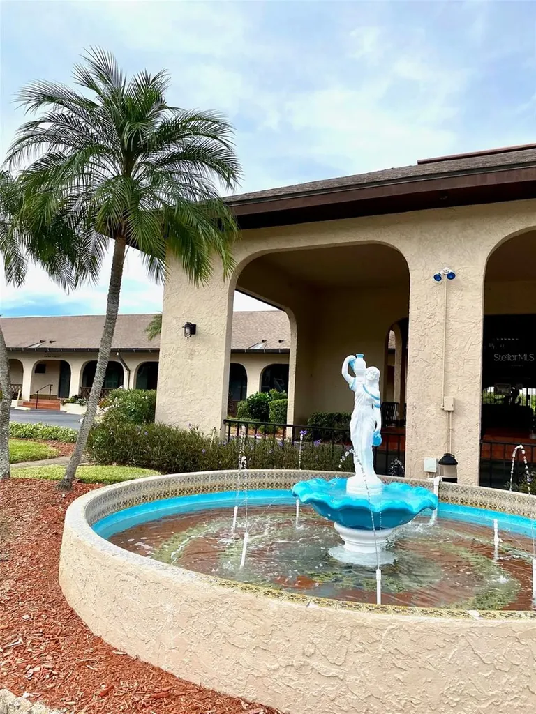 10032 65th Avenue N St Petersburg FL 33708