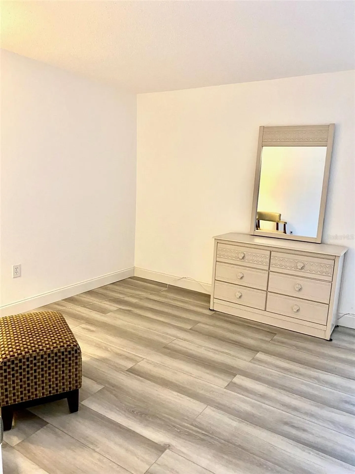 10032 65th Avenue N St Petersburg FL 33708