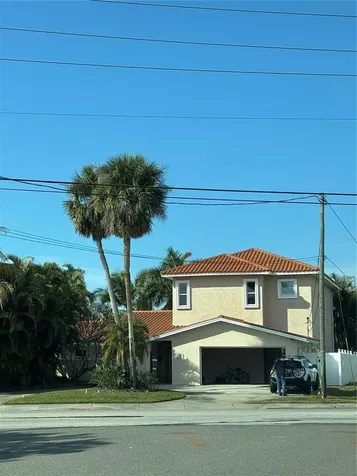 1427 40th Avenue NE St Petersburg FL 33703