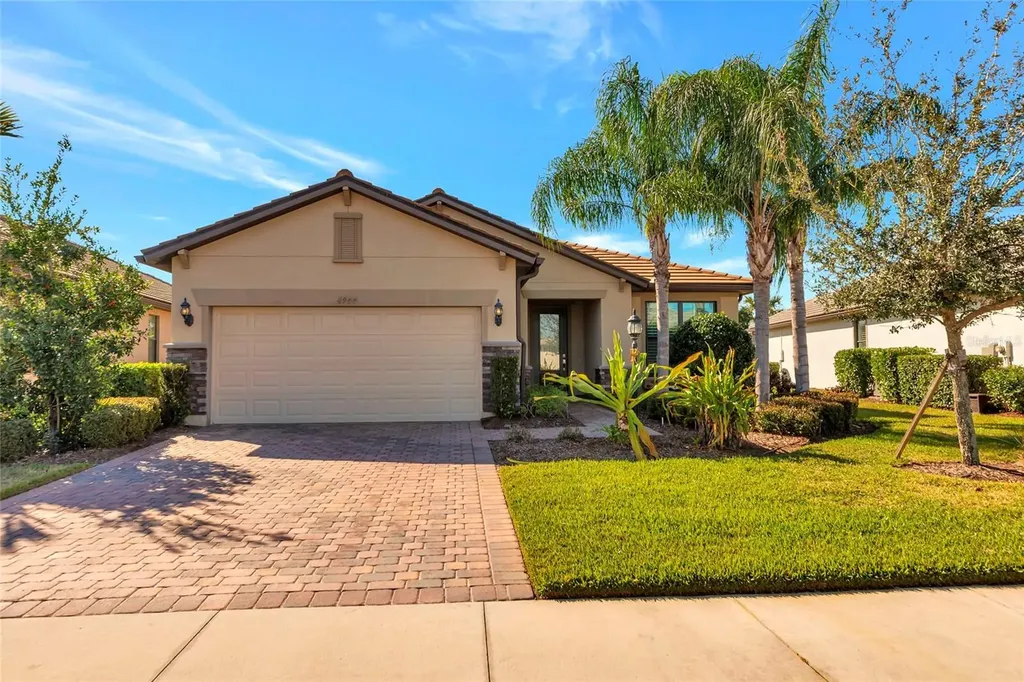 6944 Gosport Cove Bradenton FL 34202