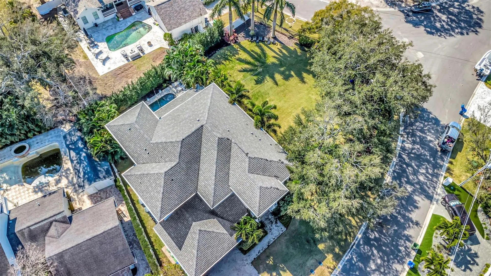 2501 S Dundee Street Tampa FL 33629
