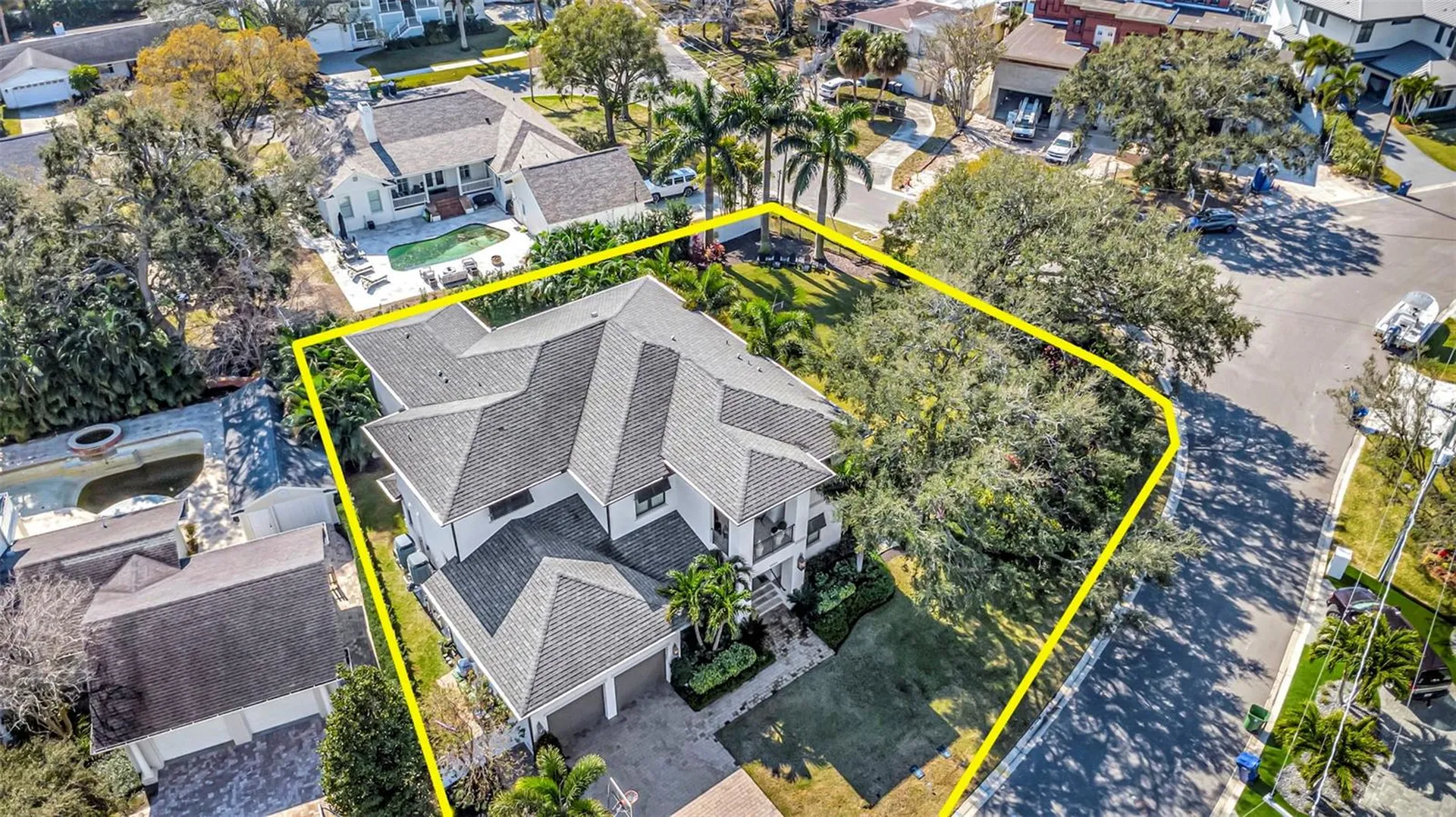 2501 S Dundee Street Tampa FL 33629