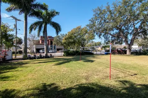 2501 S Dundee Street Tampa FL 33629