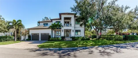 2501 S Dundee Street Tampa FL 33629