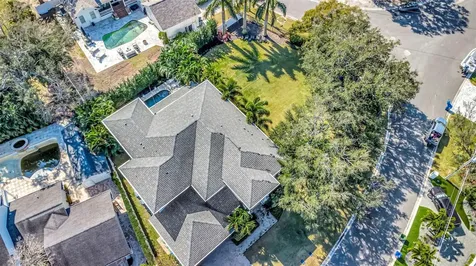 2501 S Dundee Street Tampa FL 33629