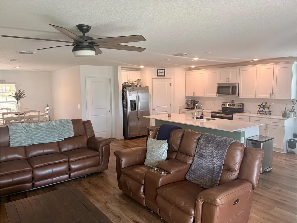 5325 Red Coral Circle Mount Dora FL 32757