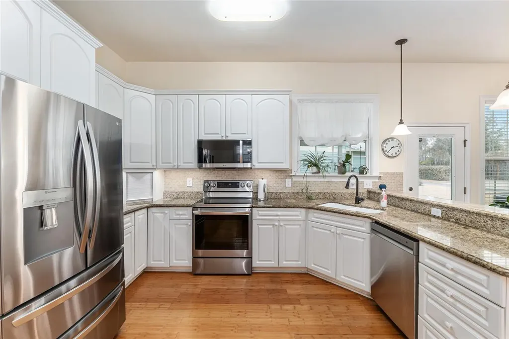 5034 NW 11th Place Gainesville FL 32605