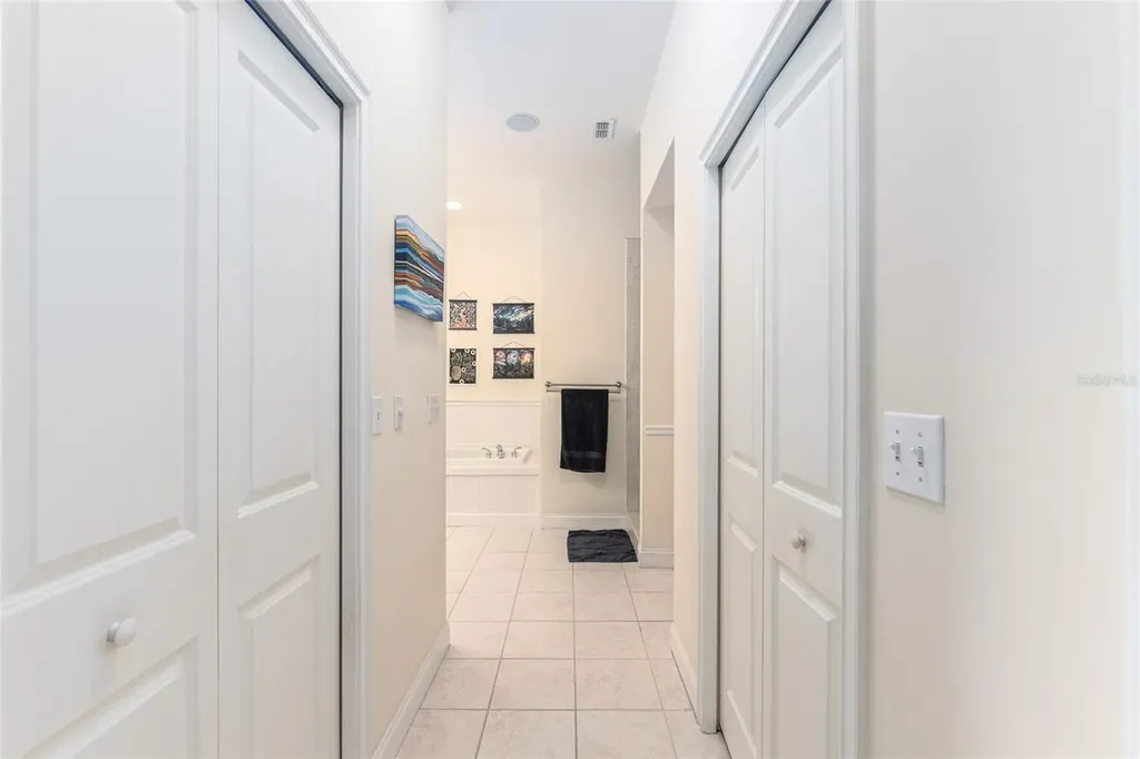 5034 NW 11th Place Gainesville FL 32605