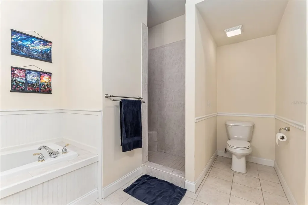 5034 NW 11th Place Gainesville FL 32605
