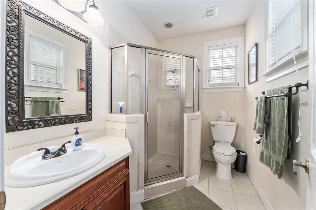 5034 NW 11th Place Gainesville FL 32605