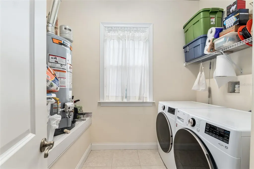 5034 NW 11th Place Gainesville FL 32605