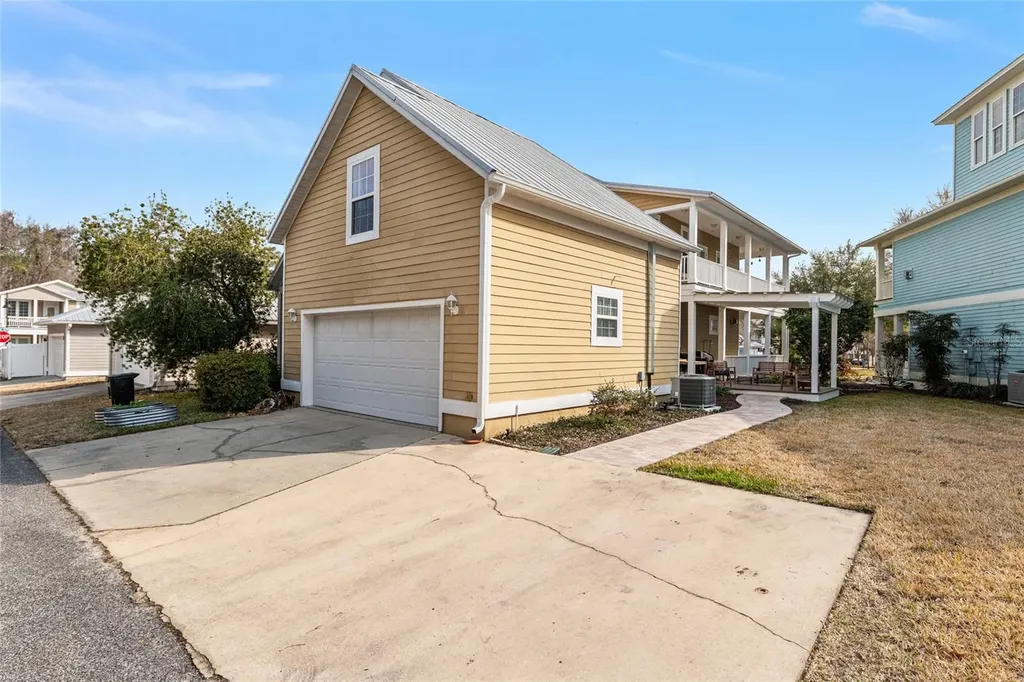 5034 NW 11th Place Gainesville FL 32605