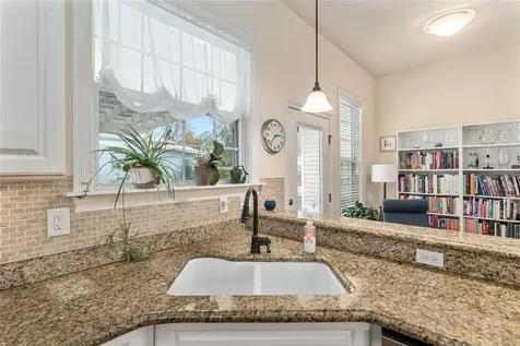 5034 NW 11th Place Gainesville FL 32605