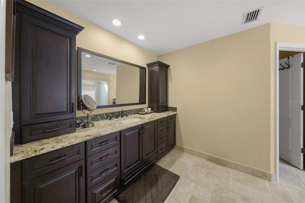 1634 N Lodge Drive Sarasota FL 34239