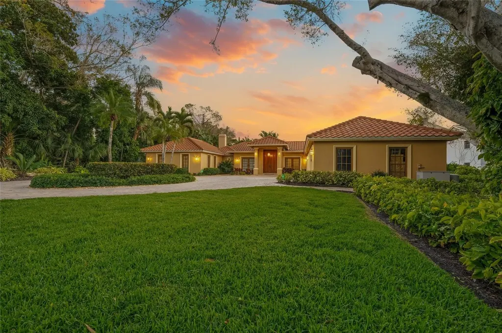 1634 N Lodge Drive Sarasota FL 34239