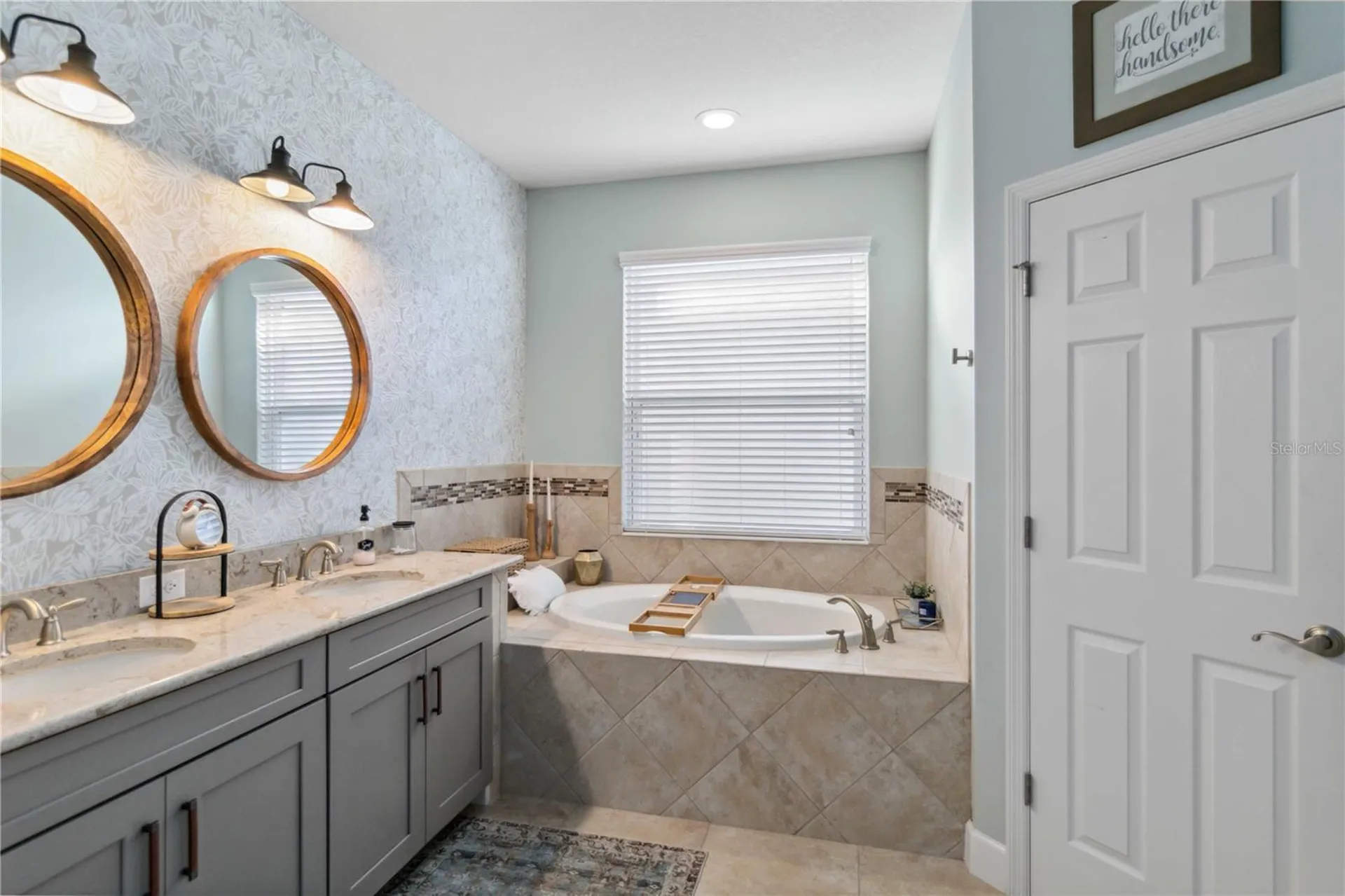 6161 Anise Drive Sarasota FL 34238