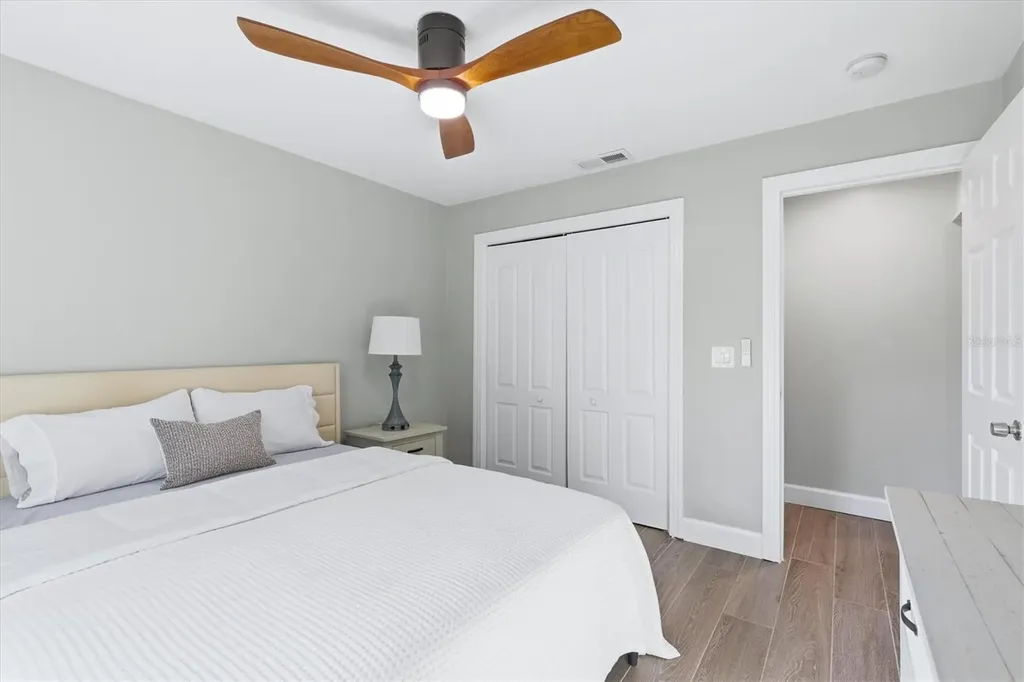 670 Sunset Drive S St Petersburg FL 33707