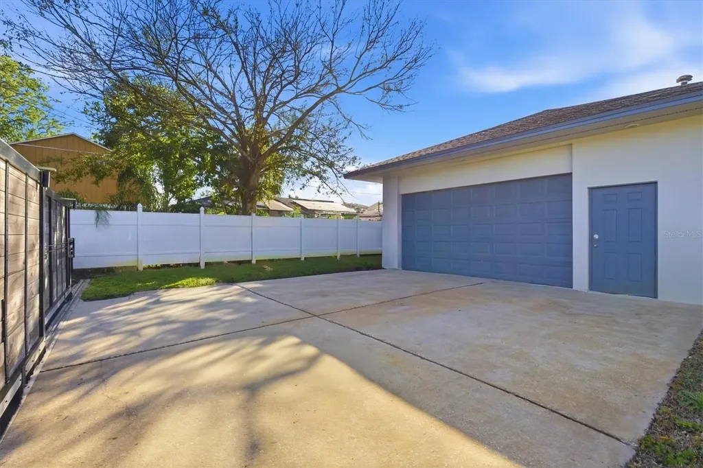 670 Sunset Drive S St Petersburg FL 33707
