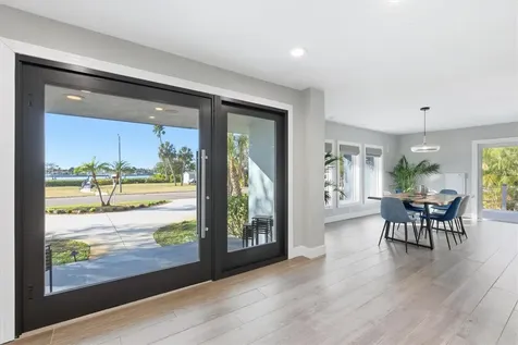 670 Sunset Drive S St Petersburg FL 33707
