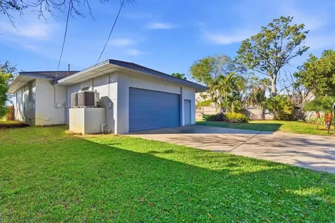 670 Sunset Drive S St Petersburg FL 33707