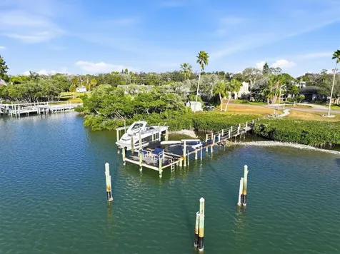 670 Sunset Drive S St Petersburg FL 33707