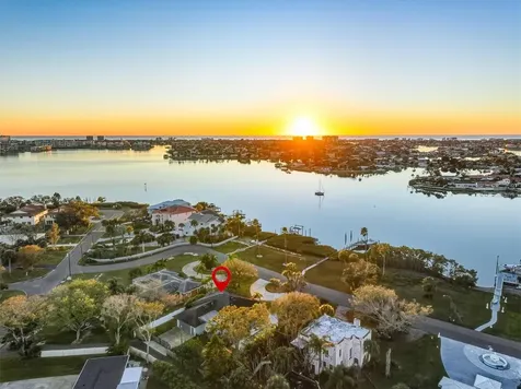 670 Sunset Drive S St Petersburg FL 33707