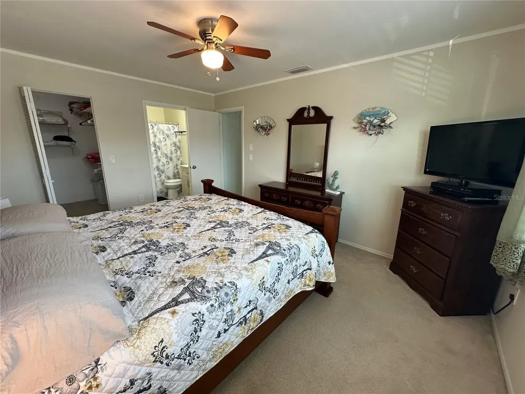 3821 59th Avenue W Bradenton FL 34210