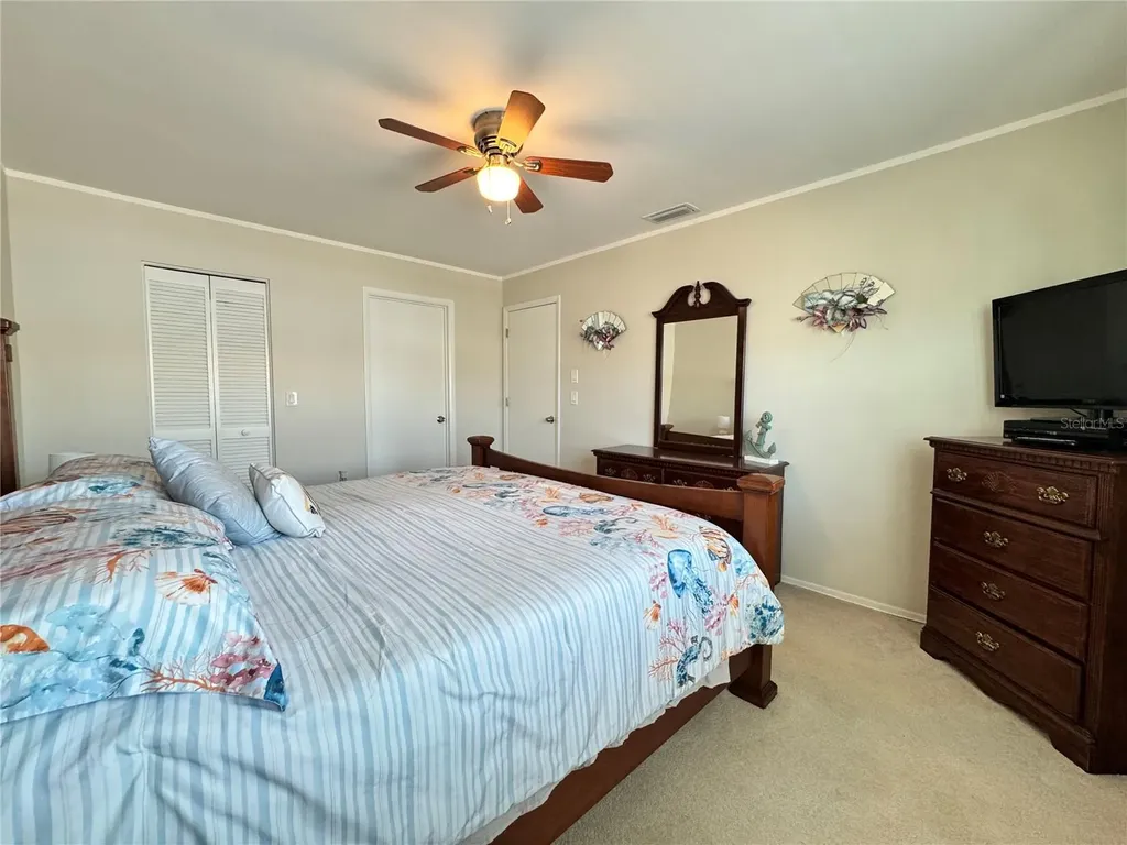 3821 59th Avenue W Bradenton FL 34210