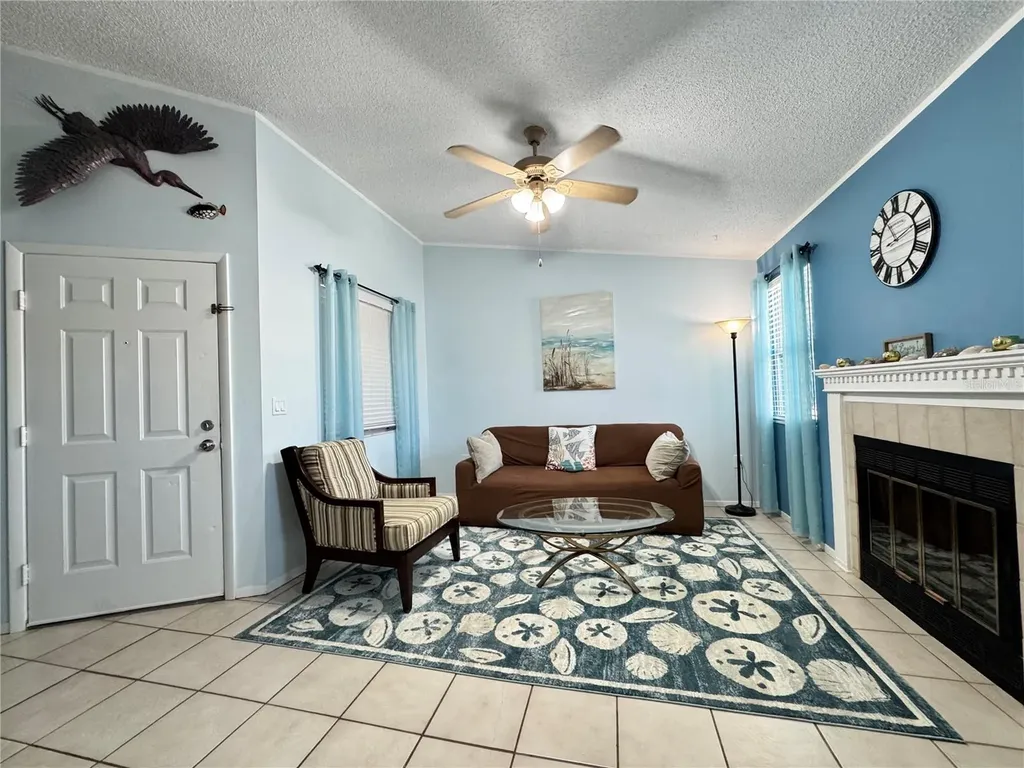 3821 59th Avenue W Bradenton FL 34210