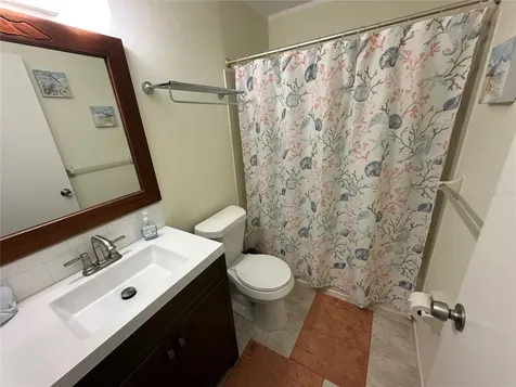 3821 59th Avenue W Bradenton FL 34210