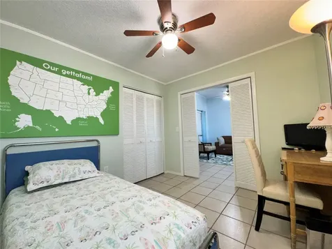3821 59th Avenue W Bradenton FL 34210