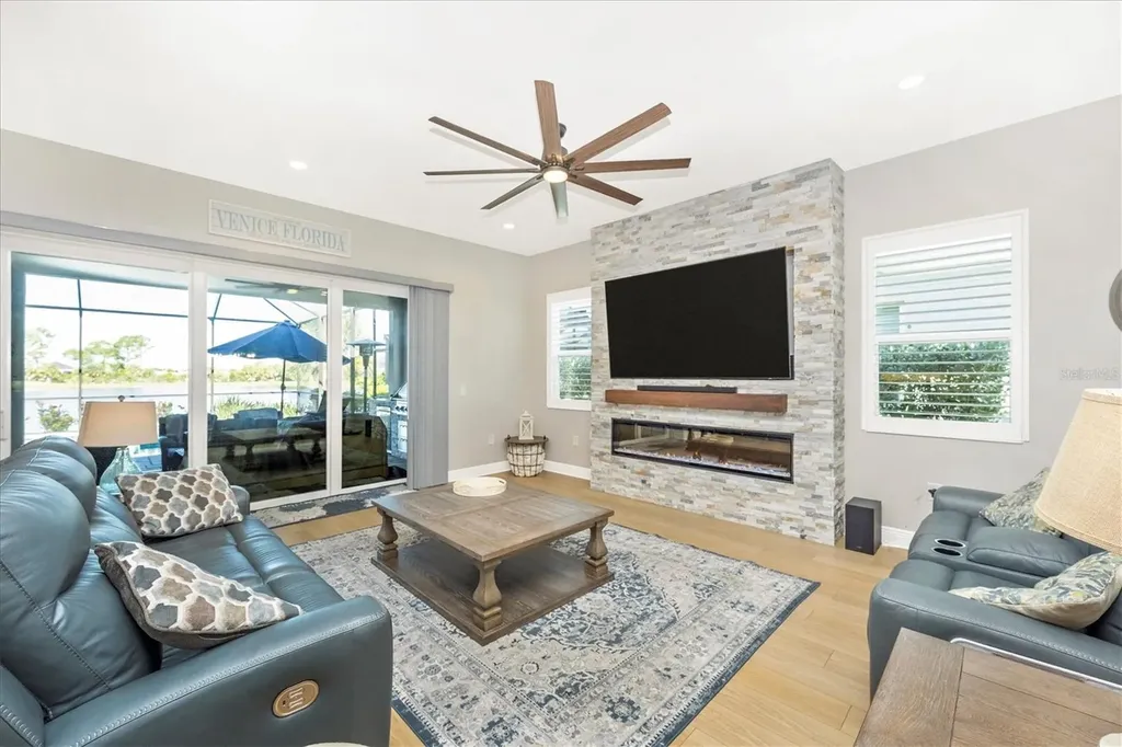 18805 Valleta Avenue Venice FL 34293