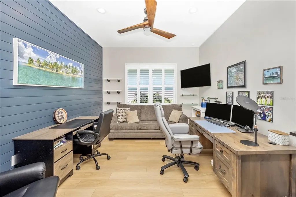 18805 Valleta Avenue Venice FL 34293