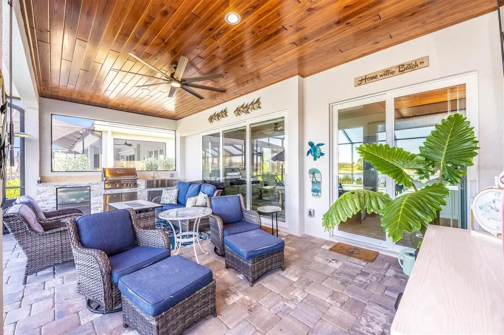 18805 Valleta Avenue Venice FL 34293