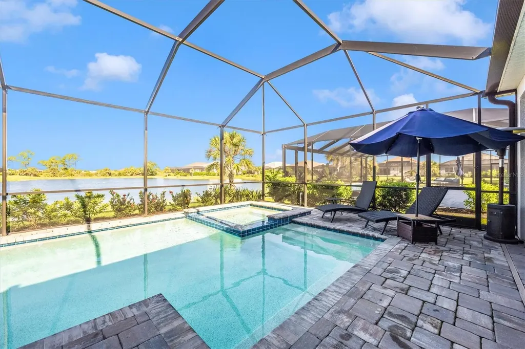 18805 Valleta Avenue Venice FL 34293