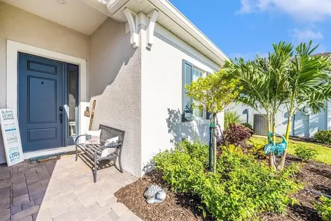 18805 Valleta Avenue Venice FL 34293