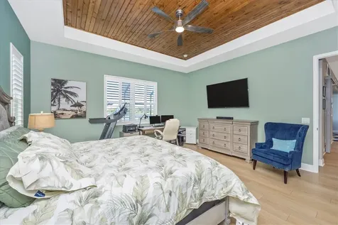 18805 Valleta Avenue Venice FL 34293