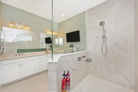 18805 Valleta Avenue Venice FL 34293