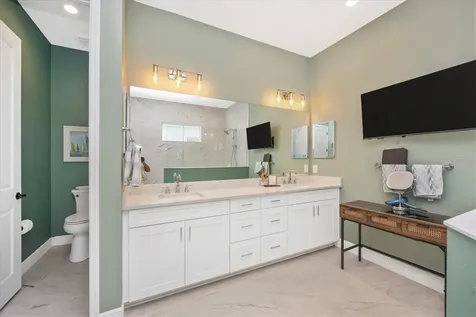 18805 Valleta Avenue Venice FL 34293
