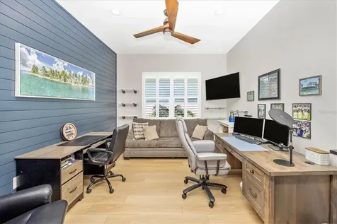 18805 Valleta Avenue Venice FL 34293